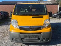 Gebraucht Opel Vivaro 114 PS (83 kW) 2009 Maisgelb Van / Kleinbus
