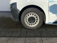 Gebraucht Opel Vivaro Edition 144 PS (105 kW) 2022 Jade weiss/arktis weiss Van / Kleinbus