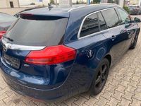 Gebraucht Opel Insignia Edition 131 PS (96 kW) 2012 Blau Kombi