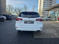 Gebraucht Ford Focus ST-Line 125 PS (91 kW) 2022 Weiß Kombi
