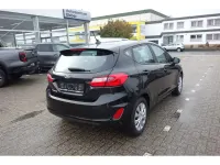 Gebraucht Ford Fiesta Cool & Connect 101 PS (74 kW) 2022 Schwarz Kleinwagen