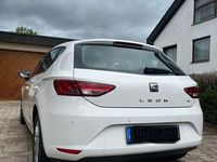 Gebraucht Seat Leon Style 122 PS (89 kW) 2014 Weiß Limousine