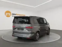 Gebraucht VW Multivan Style 150 PS (110 kW) 2024 Indiumgrau Van / Kleinbus