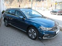 Gebraucht VW Passat GTE 156 PS (114 kW) 2022 Aquamarinblau Kombi