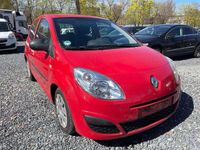 Gebraucht Renault Twingo Authentique 58 PS (42 kW) 2008 Hellrot Kleinwagen