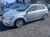 Gebraucht Kia Ceed 126 PS (92 kW) 2010 Silber Kleinwagen