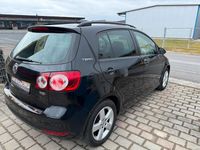 Gebraucht VW Golf VI Team 105 PS (77 kW) 2010 Schwarz Kleinwagen