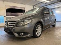 Gebraucht Mercedes B180 122 PS (89 kW) 2014 Grau Van / Kleinbus
