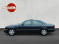 Gebraucht Mercedes E230 Avantgarde 150 PS (110 kW) 1996 Blau Limousine