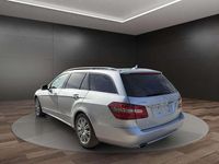 Gebraucht Mercedes E200 Elegance 184 PS (135 kW) 2012 Iridiumsilber  metalliclack Kombi
