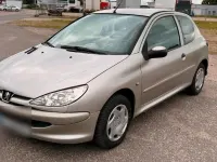 Gebraucht Peugeot 206 60 PS (44 kW) 2005 Gold Kleinwagen