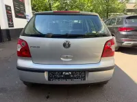 Gebraucht VW Polo Comfortline 54 PS (39 kW) 2004 Silber Kleinwagen