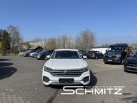 Gebraucht VW Touareg 231 PS (169 kW) 2023 Weiß SUV
