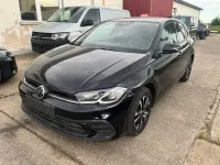 Gebraucht VW Polo Life 95 PS (69 kW) 2023 Schwarz Kleinwagen