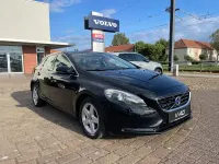 Gebraucht Volvo V40 Momentum 150 PS (110 kW) 2012 Schwarz Kleinwagen