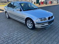 Gebraucht BMW 320 150 PS (110 kW) 2000 Silber Limousine