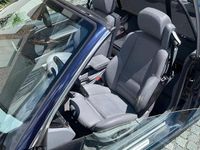Gebraucht BMW 325 192 PS (141 kW) 2003 Blau Cabrio