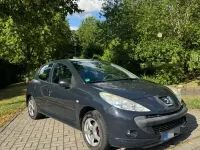 Gebraucht Peugeot 206+ 60 PS (44 kW) 2009 Schwarz Kleinwagen