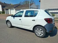Gebraucht Dacia Sandero Acces 73 PS (53 kW) 2019 Weiß Limousine