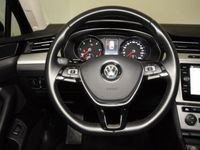 Gebraucht VW Passat Comfortline 150 PS (110 kW) 2018 Grau metallic Kombi