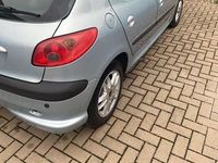 Gebraucht Peugeot 206 75 PS (55 kW) 2004 Blau Limousine