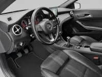 Gebraucht Mercedes CLA180 Shooting Brake 122 PS (89 kW) 2017 Silber Kombi