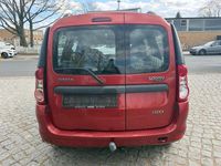 Gebraucht Dacia Logan Lauréate 86 PS (63 kW) 2009 Rot Kombi