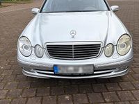 Gebraucht Mercedes E500 Avantgarde 306 PS (225 kW) 2005 Silber Kombi