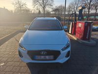 Gebraucht Hyundai i30 Select 110 PS (80 kW) 2017 Weiß Kombi