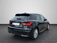 Gebraucht Audi A1 Sportback Ambiente 116 PS (85 kW) 2025 Mythosschwarz metallic (metallic) Kleinwagen