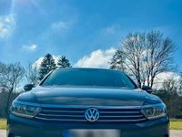 Gebraucht VW Passat Comfortline 149 PS (109 kW) 2018 Grau Kombi
