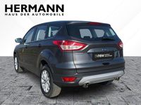 Gebraucht Ford Kuga Titanium 120 PS (88 kW) 2015 Grau SUV