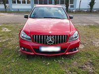 Gebraucht Mercedes C200 184 PS (135 kW) 2012 Rot Limousine
