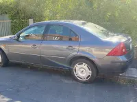Gebraucht Ford Mondeo Ghia 110 PS (80 kW) 2002 Grau Limousine