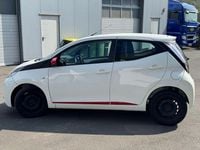 Gebraucht Toyota Aygo 69 PS (50 kW) 2017 Weiß Kleinwagen