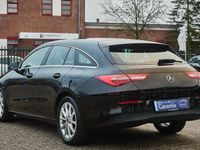 gebraucht Mercedes CLA180 Shooting Brake *NAVI|PDC|TEL|BUSINESS*