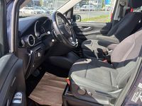 Gebraucht Mercedes V250 Edition 190 PS (139 kW) 2017 Blau Van / Kleinbus