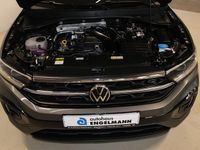 Gebraucht VW T-Roc R-line 150 PS (110 kW) 2025 Grau SUV