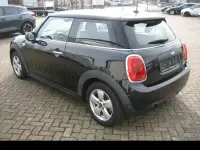 Käytetty Mini ONE 75 HP (55 kW) 2015 Musta Viistoperä
