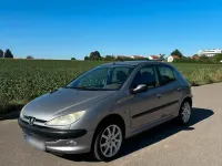 Gebraucht Peugeot 206 75 PS (55 kW) 2003 Silber Limousine