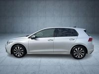 Second-hand VW Golf VIII Active 150 CP (110 kW) 2022 Argintiu Berlinǎ