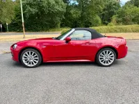 Gebraucht Fiat 124 Spider Lusso 140 PS (102 kW) 2017 Rot Cabrio
