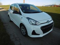 Gebraucht Hyundai i10 67 PS (49 kW) 2017 Weiß Kleinwagen