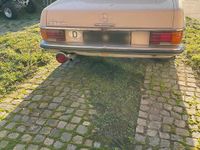 Second-hand Mercedes 230 1968 Berlinǎ