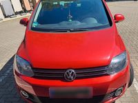 Second-hand VW Golf 105 CP (77 kW) 2010 Roșu Monovolum