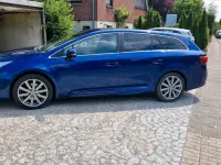 Gebraucht Toyota Avensis Edition-S 143 PS (105 kW) 2016 Blau Kombi
