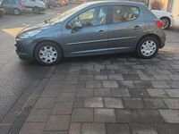 Gebraucht Peugeot 207 73 PS (53 kW) 2011 Grün Limousine