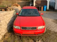 Second-hand Audi A4 125 CP (91 kW) 1994 Roșu Berlinǎ
