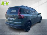 Gebraucht Dacia Jogger Extreme 141 PS (103 kW) 2023 Safarigrüngrau (grün) Van / Kleinbus