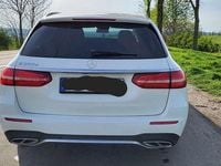 Gebraucht Mercedes E220 AMG line 194 PS (142 kW) 2017 Weiß Limousine